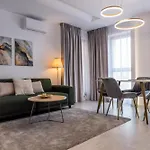 Apartment Emerald Halo *