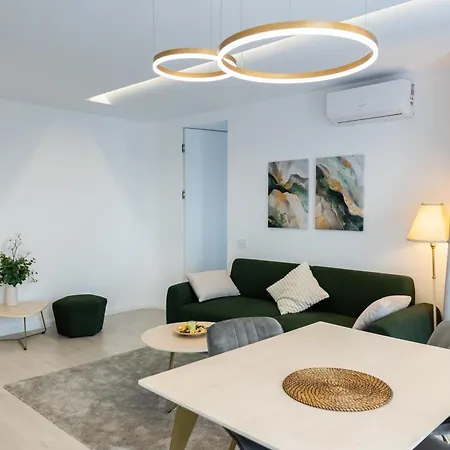 Apartment Emerald Halo *