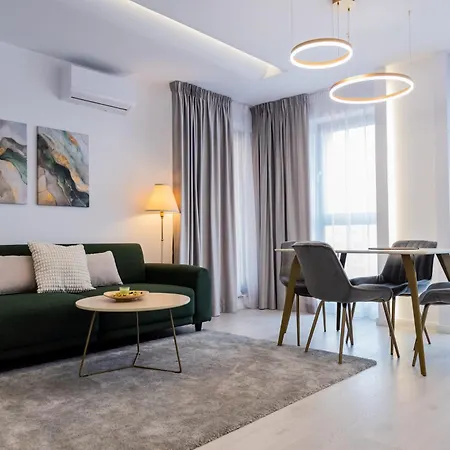 Emerald Halo Apartman *