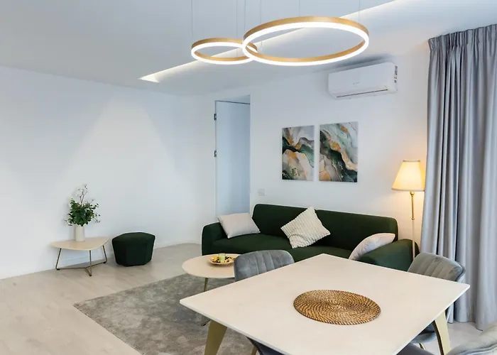 Apartment Emerald Halo *