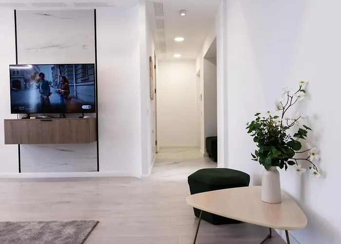Apartment Emerald Halo