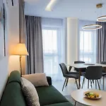 Emerald Halo Bukarest