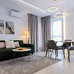 Emerald Halo Apartman *